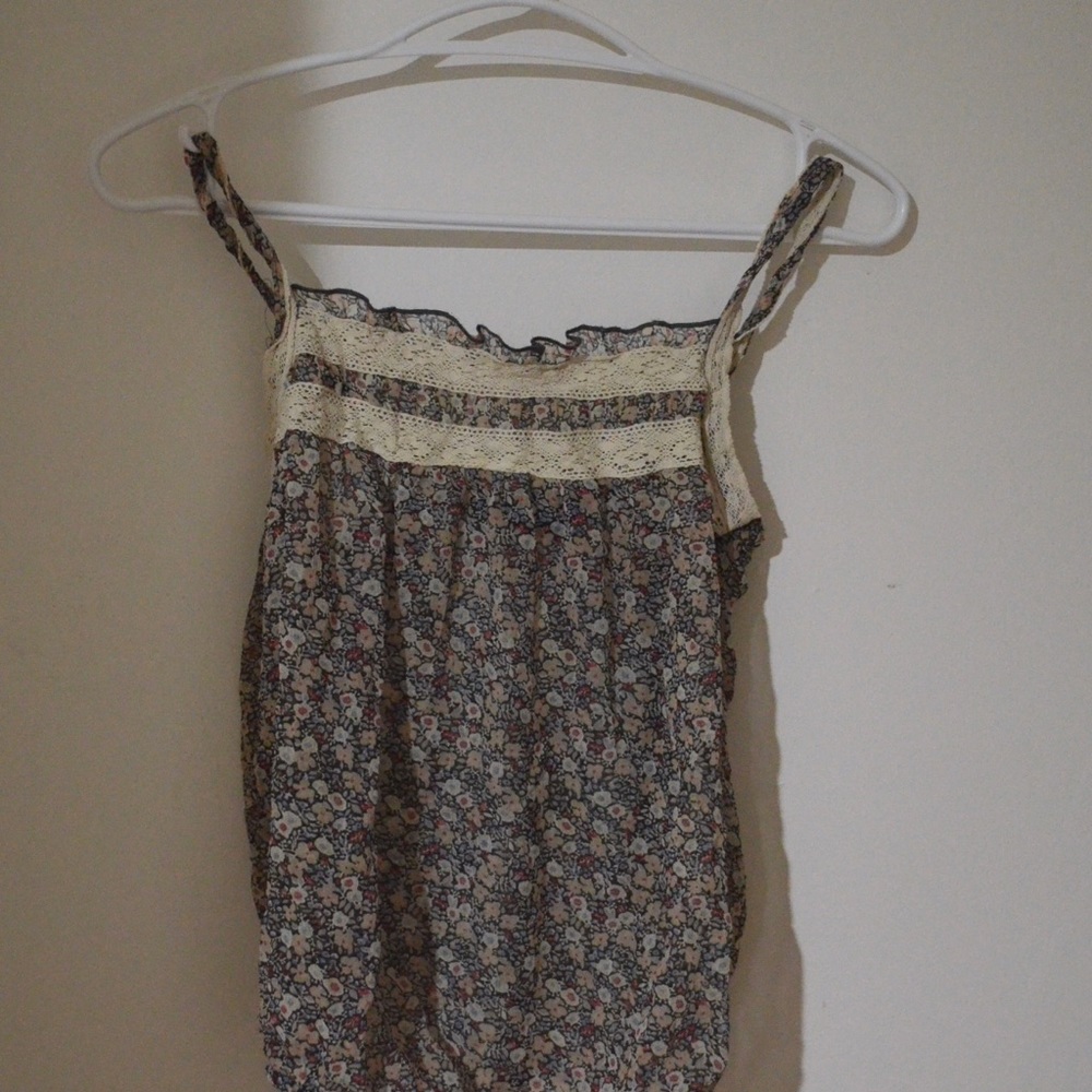 American Eagle Outfitters Top